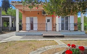 House With Yard
